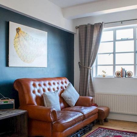 Beautifully Decorated Contemporary 2 Bedroom Flat 伦敦 外观 照片