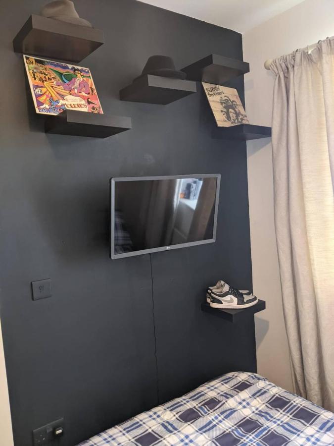 Beautifully Decorated Contemporary 2 Bedroom Flat 伦敦 外观 照片